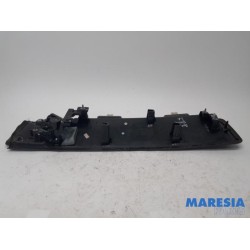 Opel - Combo - Minibus/van rear door handle