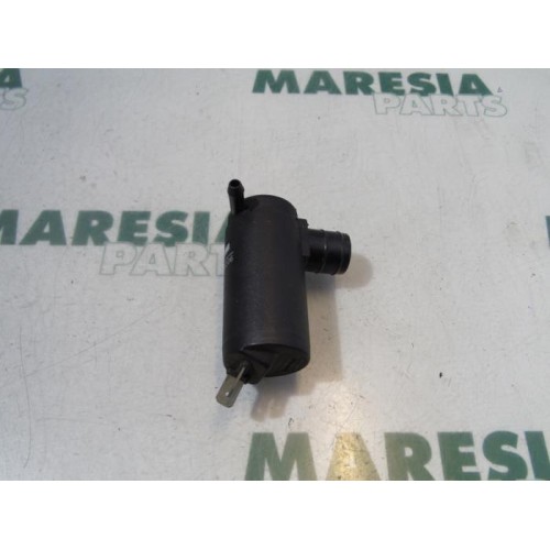 Peugeot - 405 - Scheibensprüherpumpe vorne