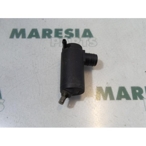 Peugeot - 405 - Scheibensprüherpumpe vorne