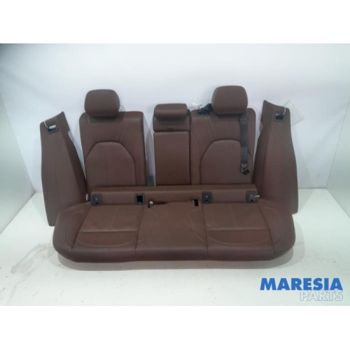 Alfa Romeo - Stelvio - Rear bench seat