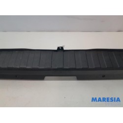 Renault - Trafic - Rear bumper