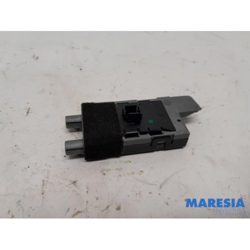 Alfa Romeo - Giulia - Antenne amplificateur