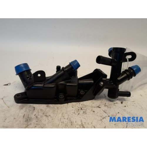 Renault - Clio - Thermostat housing