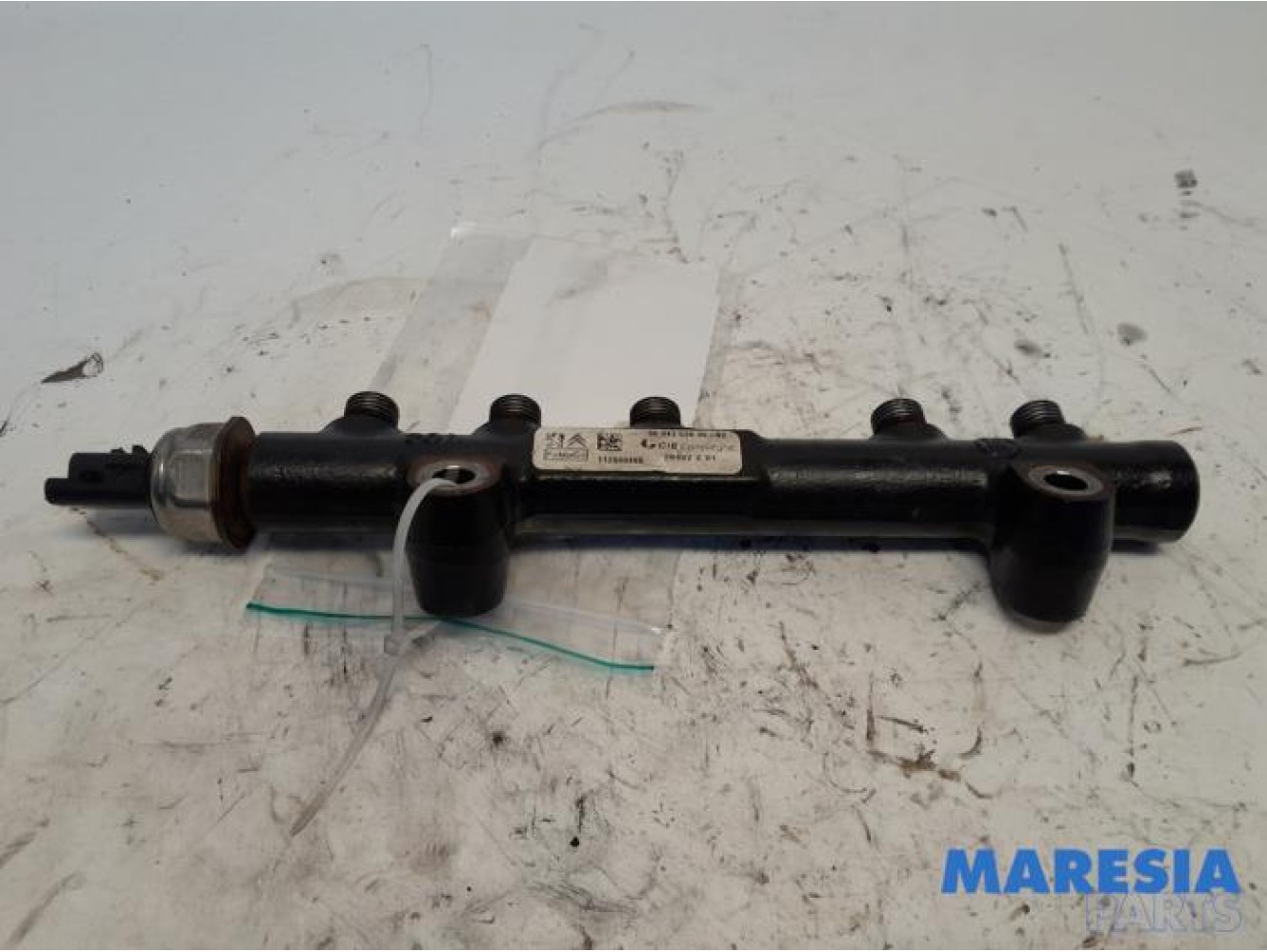 Peugeot - 5008 - Fuel injector nozzle