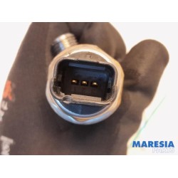 Peugeot - 5008 - Fuel injector nozzle