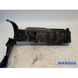 Peugeot - 5008 - Ventildeckel