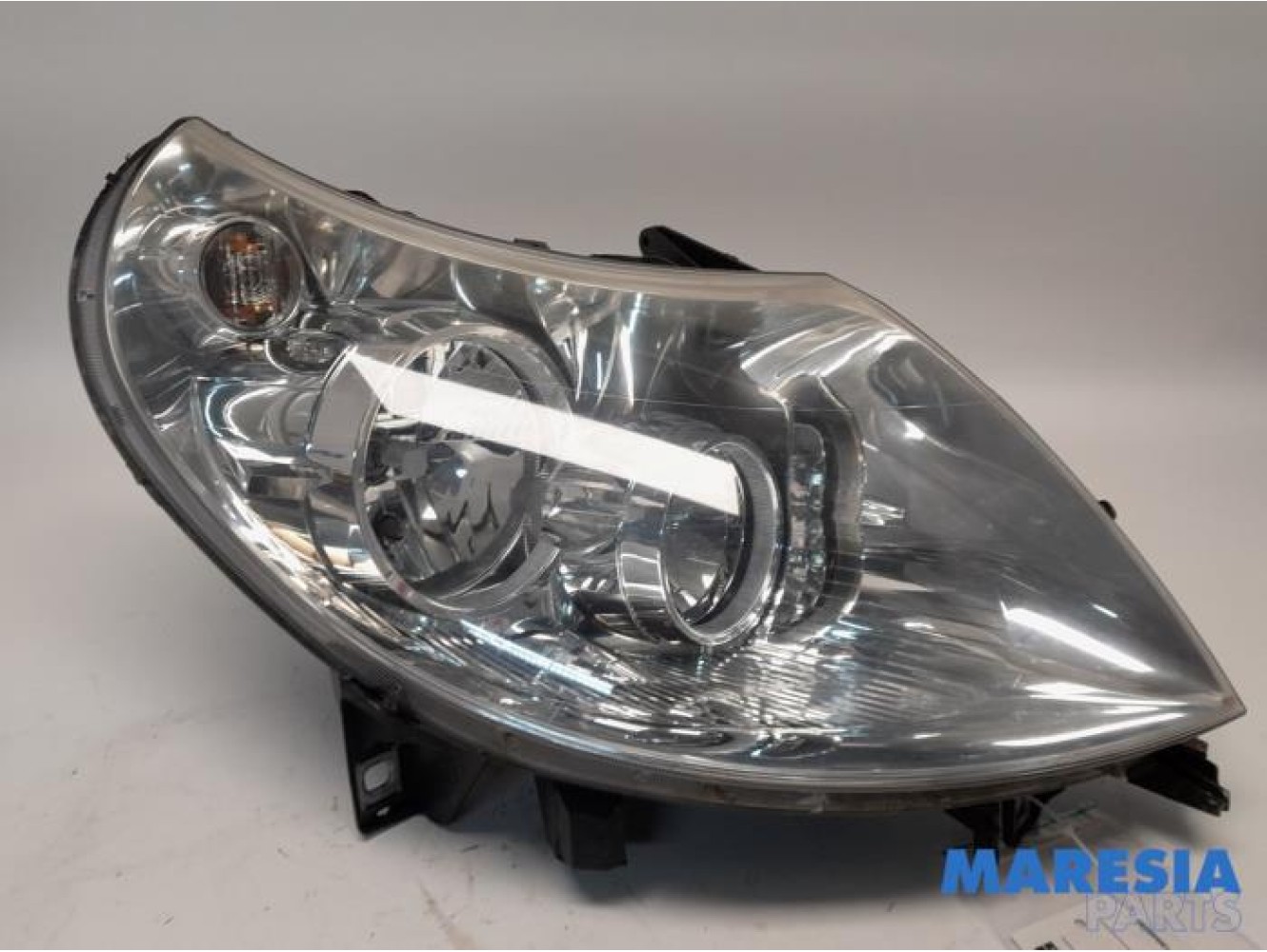 Fiat - Ducato - Phare droit