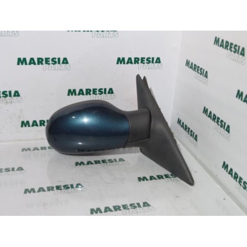Renault - Laguna - Wing mirror, right