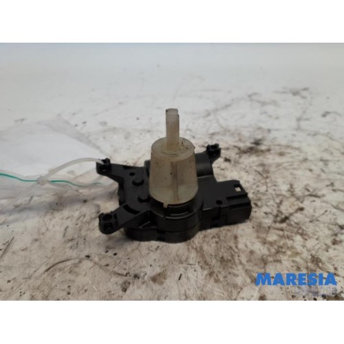 Opel - Combo - Heater valve motor