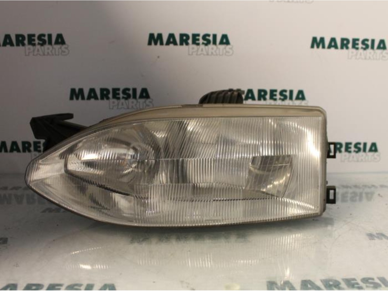 Fiat - Palio - Koplamp links