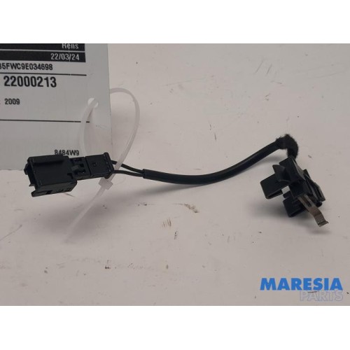 Peugeot - 207 - Convertible top position sensor