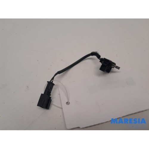 Peugeot - 207 - Convertible top position sensor