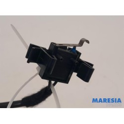 Peugeot - 207 - Convertible top position sensor