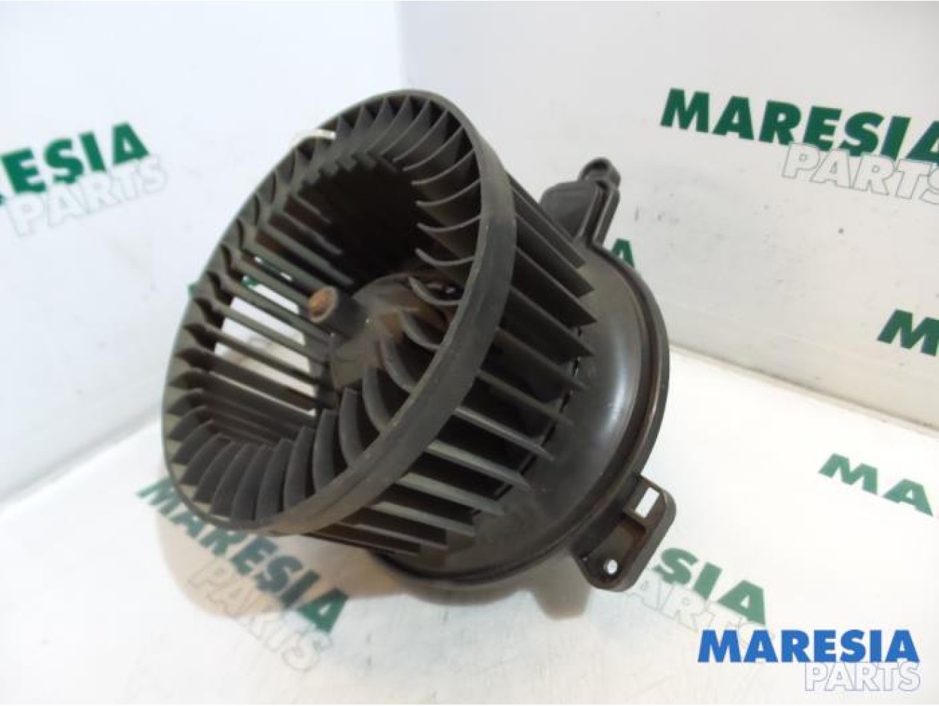 Peugeot - Partner - Heating and ventilation fan motor