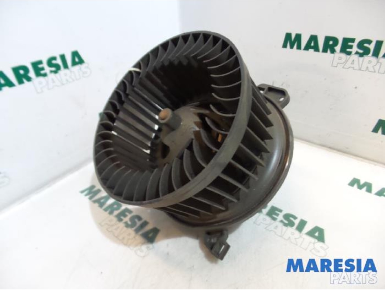 Peugeot - Partner - Heating and ventilation fan motor