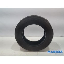 Renault - Trafic - Tyre