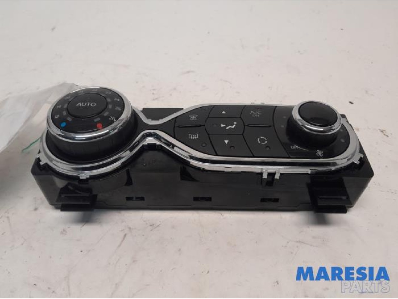Renault - Trafic - Panneau de commandes chauffage