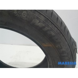 Peugeot - 208 - Tyre