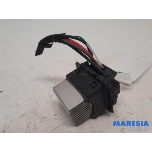Renault - Trafic - Heater resistor