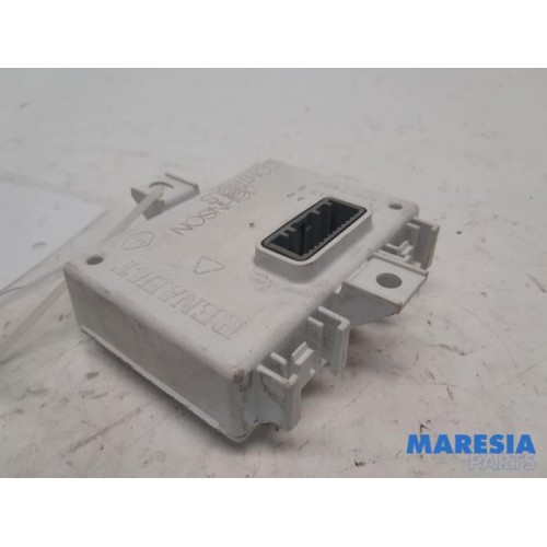 Renault - Trafic - Heater computer