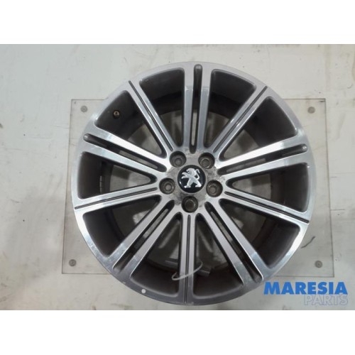 Peugeot - RCZ - Wheel