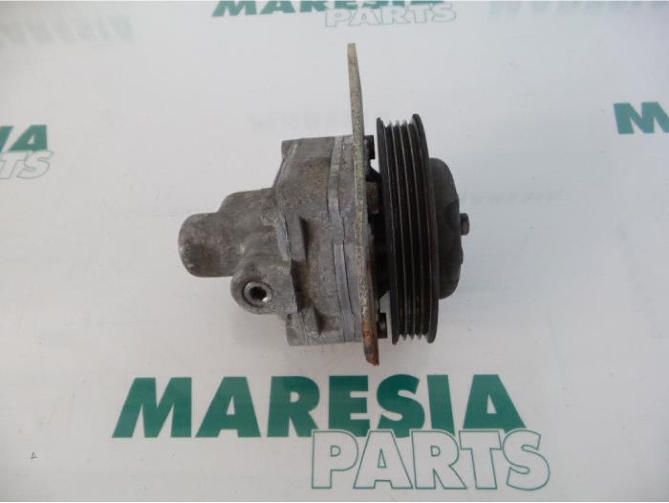 Alfa Romeo - 145/146 - Pompe direction assistée