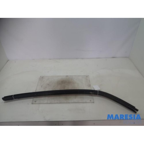 Fiat - 500 - Commande toit escamotable