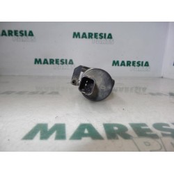 Peugeot - 407 - Windscreen washer pump