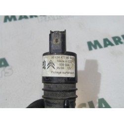 Peugeot - 407 - Windscreen washer pump