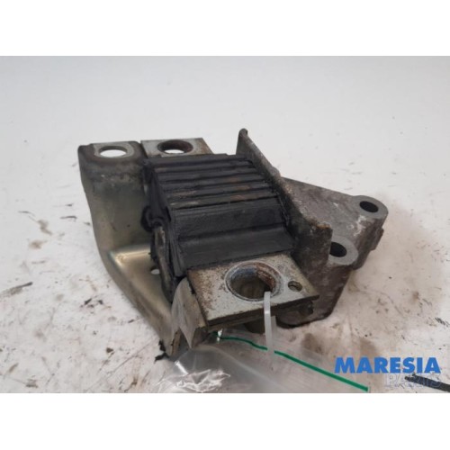 Fiat - Ducato - Engine mount