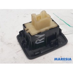 Renault - Trafic - Electric window switch