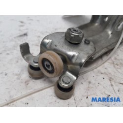 Fiat - Ducato - Schiebetürrolle rechts