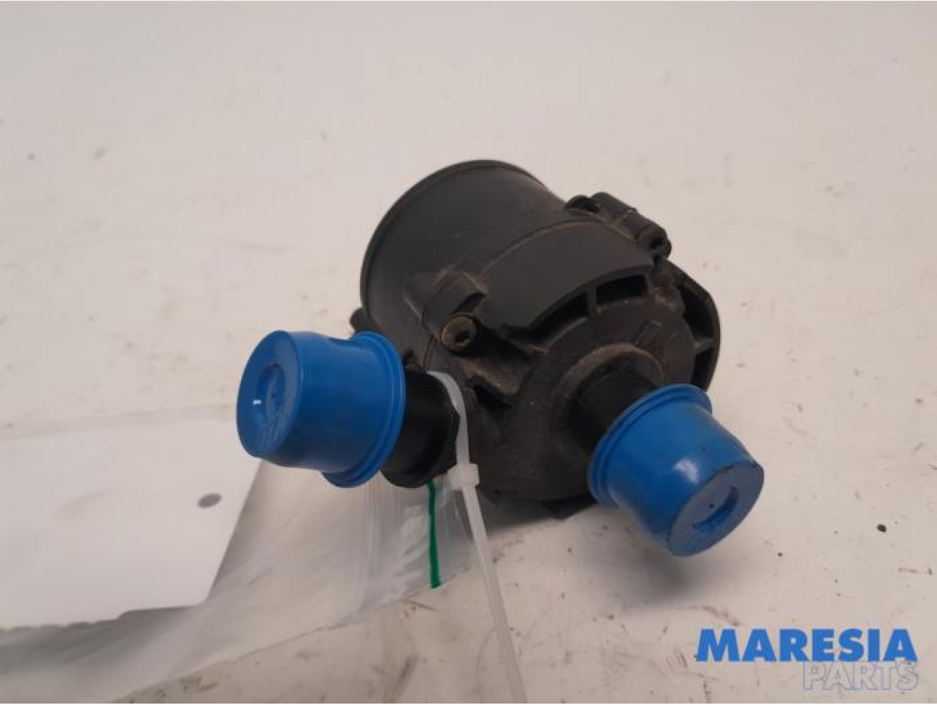 Renault - Trafic - Additional water pump
