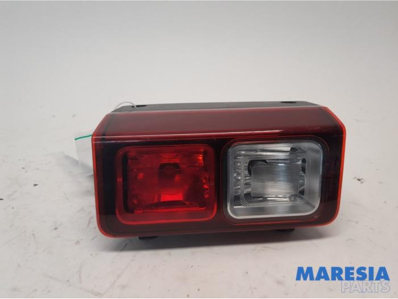 Renault - Trafic - Reversing light, left