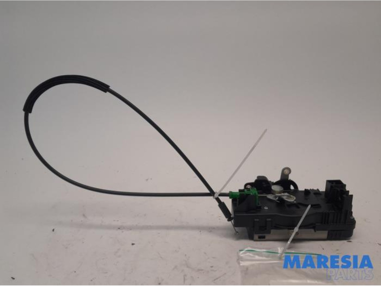 Renault - Trafic - Minibus/van rear door lock mechanism
