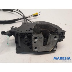 Renault - Trafic - Sliding door lock mechanism, right