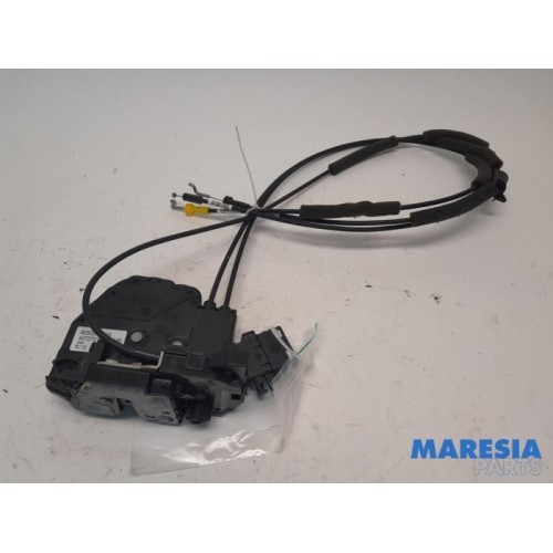 Renault - Trafic - Sliding door lock mechanism, right