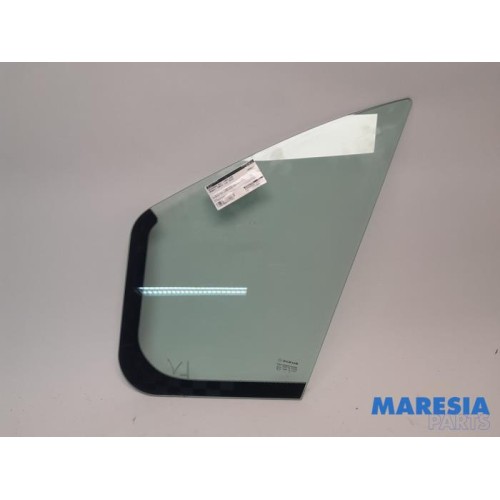 Renault - Trafic - Quarter light, front left