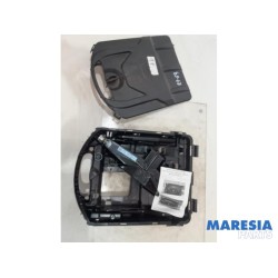 Renault - Trafic - Ensemble cric