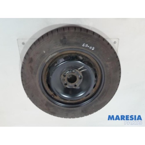 Renault - Trafic - Spare wheel