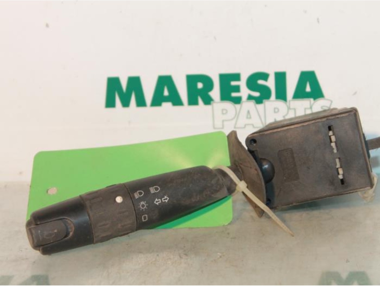 Citroen - Xantia - Indicator switch