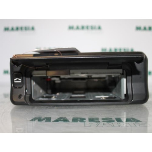 Renault - Espace - CD changer