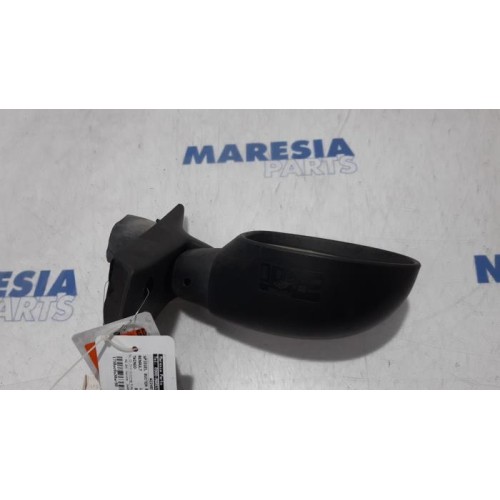 Renault - Twingo - Wing mirror, right