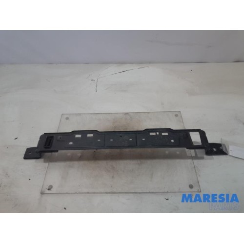 Peugeot - Expert - Radiator bar