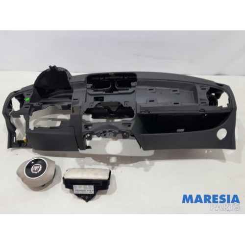Fiat - 500 - Airbag set + dashboard