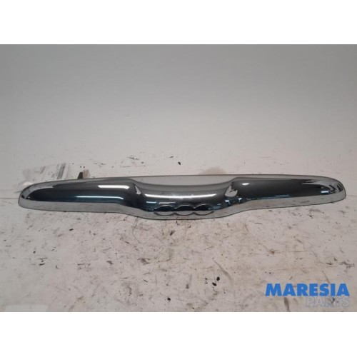 Fiat - 500 - Tailgate handle