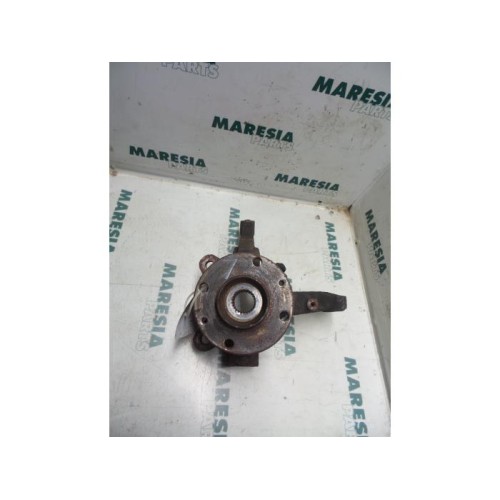 Lancia - Lybra - Achsschenkel links vorne