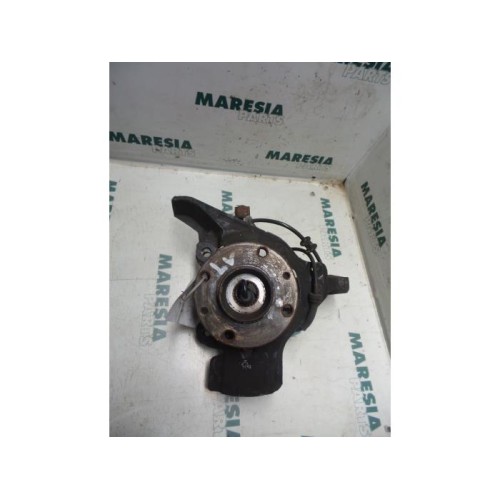 Lancia - Lybra - Knuckle, front left