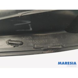Renault - Trafic - Frontscreen frame
