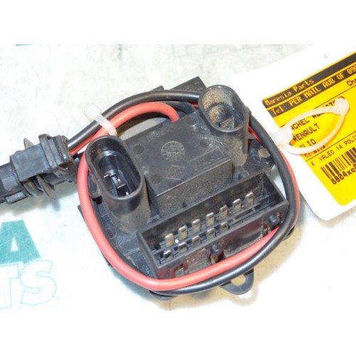 Renault - Clio - Heater resistor